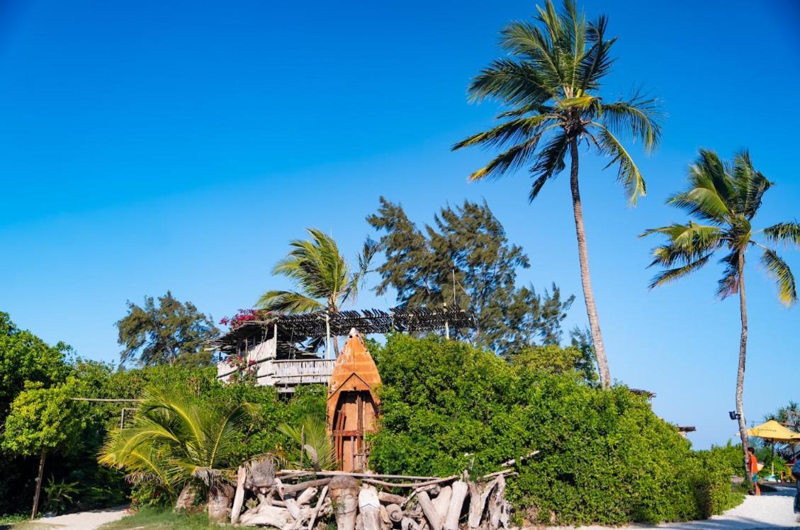 Salty's Kitesurf Village Hotel